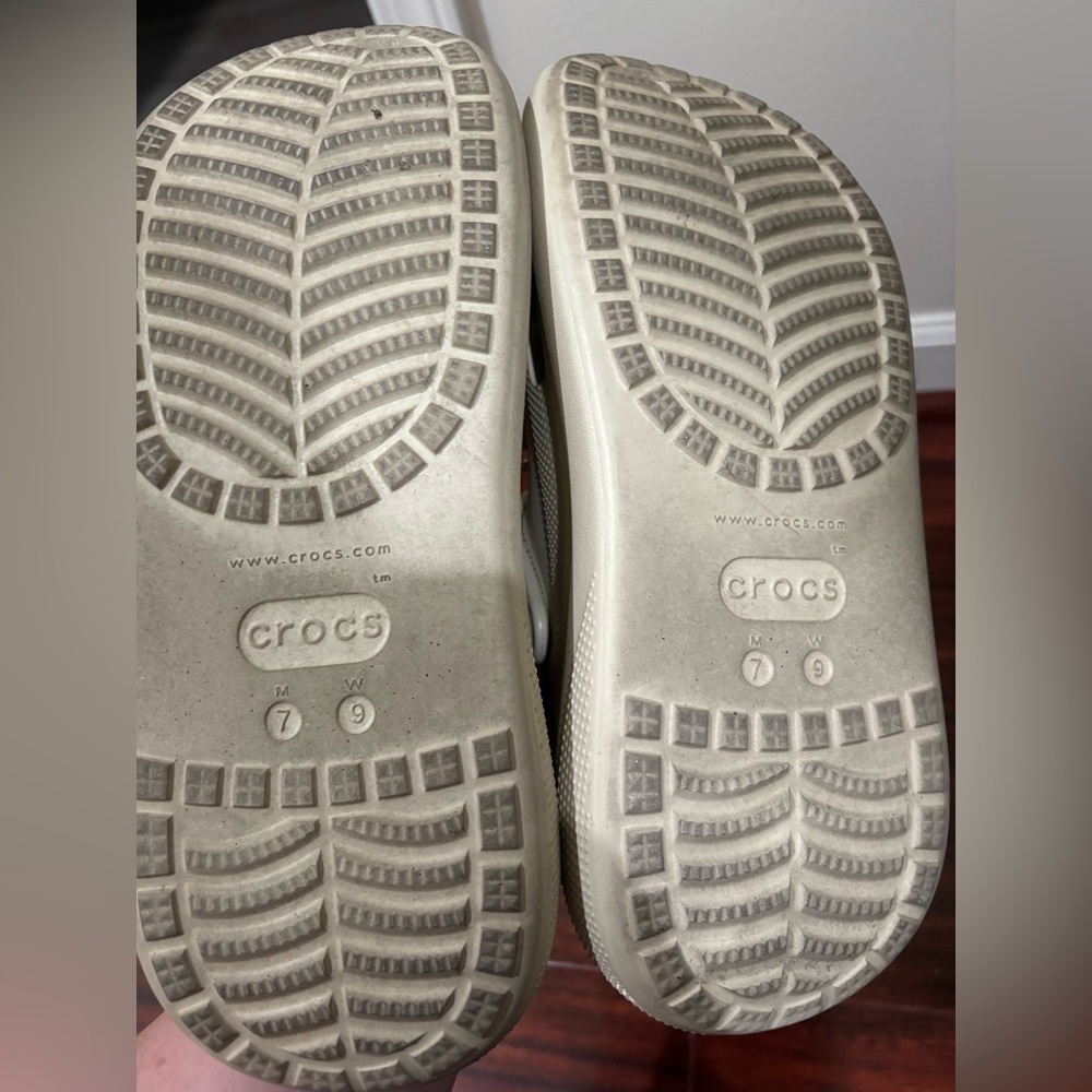 CROCS Women’s Beige with Colorful Charms - Picture 5 of 5